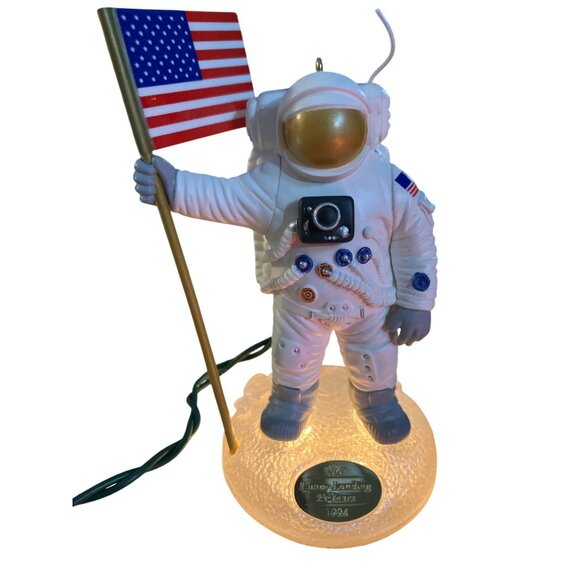 Astronaut Lunar Landing 25th Anniversary Lighted Figurine 1969-1994 - Picture 1 of 15